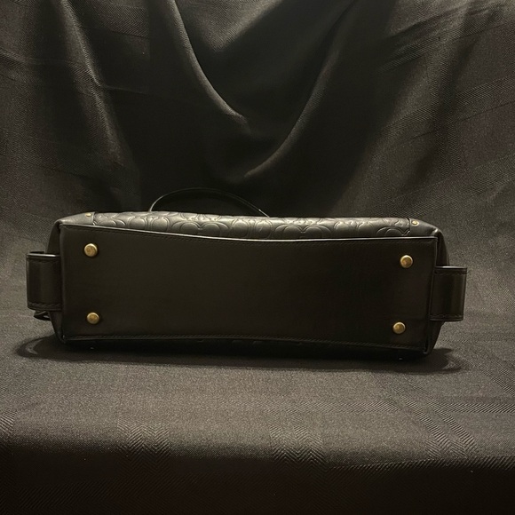 Coach Edie Handbag - Picture 4 of 9